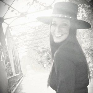 Meet your Posher, Shalah